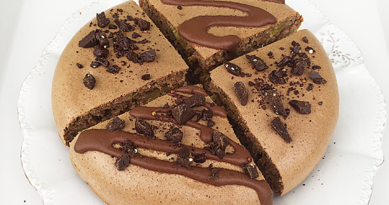 Pancake castagne, cannella, cacao e arancia con cioccolato crudo all’arancia e quinoa.