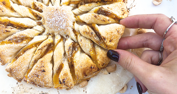Torta girasole alla zucca e nocciole 100% naturale.