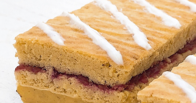 Kinder Brioss fatte in casa senza zucchero e lattosio – Ciliegia e Avena.