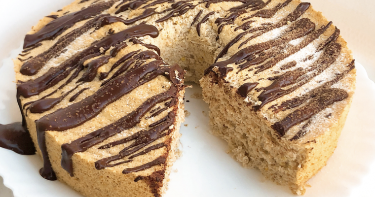 Angel Cake con farina integrale, senza zucchero.