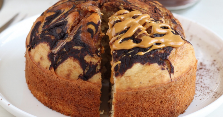 Torta marmorizzata al burro d’arachidi